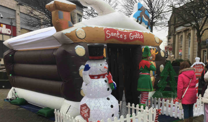Christmas Comes to Nelson